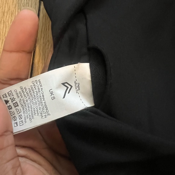 Oner Active Unified Front Twist Top - Picture 3 of 3